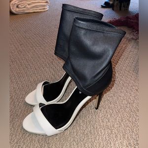 Size 7 BEBE heels sexxxy! Like new condition!